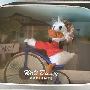 Disney 100 Years of Wonder “Crazy Over Daisy” Donald Duck Collectible Plush New